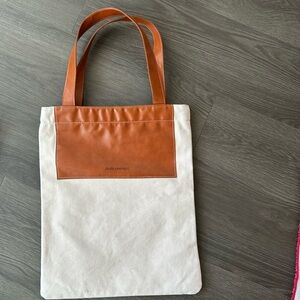 Anti Concept tote bag